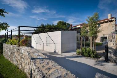 Villa Kambra With Whirlpool