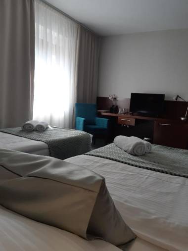 LONDON Boutique hotel & Restaurant