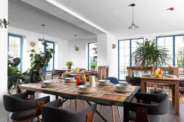 BURINA plant-based residence