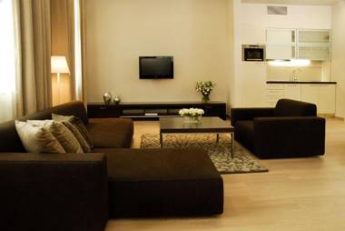 Roset Hotel & Residence