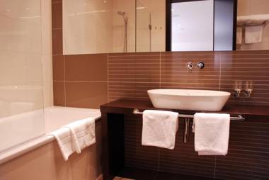 Roset Hotel & Residence