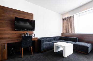 Tempus Club Garni Hotel