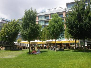 EUROVEA Apartments