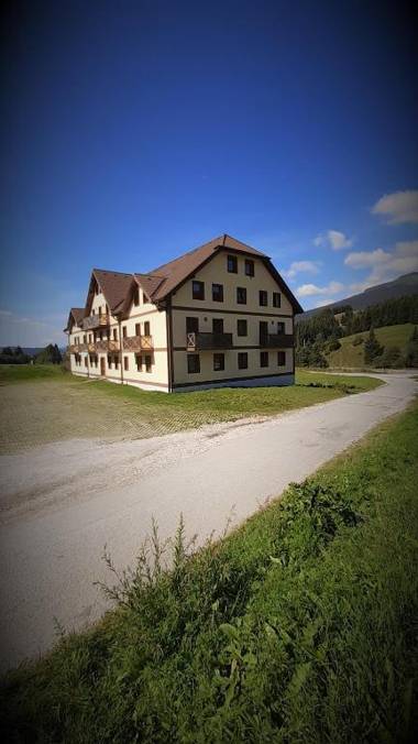 Apartmanovy Dom Telgart