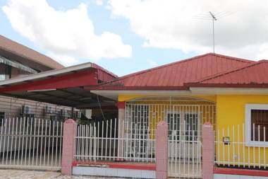 Compleet vrijstaand woonhuis Paramaribo