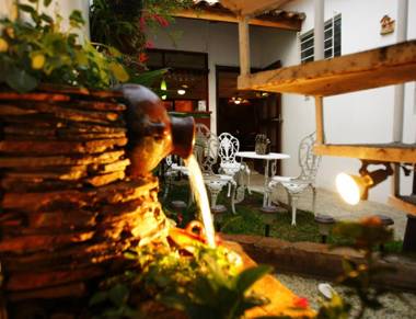 Hotel Tazumal House