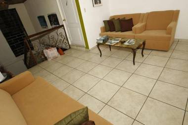 Hotel Tazumal House