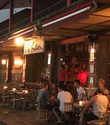 Hotel & Bar La Guitarra