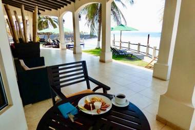 Vista Las Olas Surf Resort