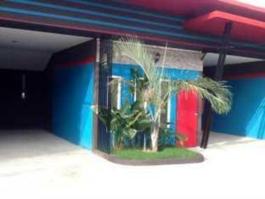 UII Boutique Place