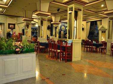 Lom Sak Nattirat Hotel