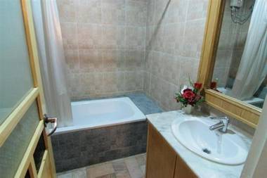 13 Coins Hotel Ngam Wong Wan