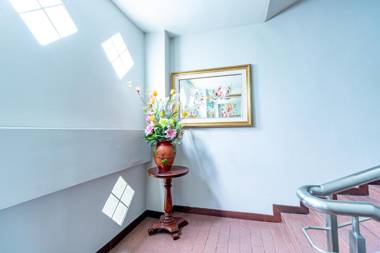 Silver Gold Garden Suvarnabhumi Airport