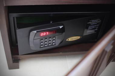 Rambuttri Village Plaza - SHA Extra Plus