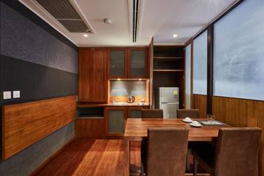 LUXX Langsuan Hotel - SHA Plus