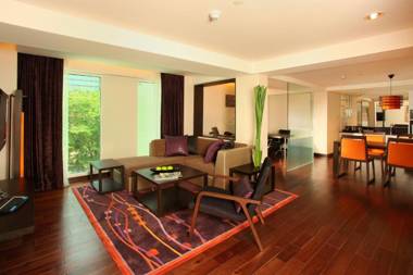 Radisson Suites Bangkok Sukhumvit - SHA Extra Plus