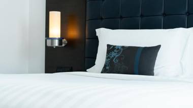 Dream Hotel Bangkok - SHA Extra Plus Certified