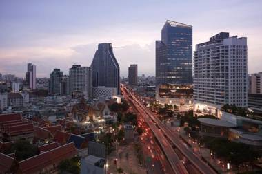 Montien Hotel Surawong Bangkok - SHA Extra Plus