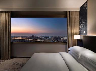 Millennium Hilton Bangkok