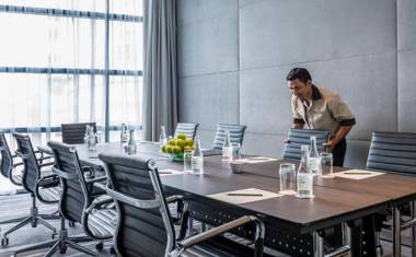 Holiday Inn Bangkok Sukhumvit an IHG Hotel