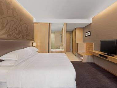 Four Points by Sheraton Bangkok Sukhumvit 15 - SHA Certified