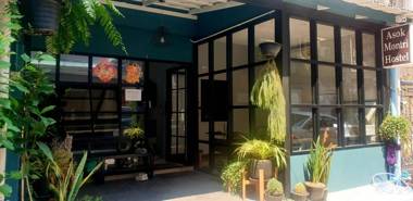 Asok Montri Hostel