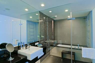 Park Plaza Bangkok Soi 18 - SHA Extra Plus