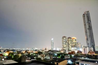 Miloft Sathorn Hotel - SHA Plus Certified