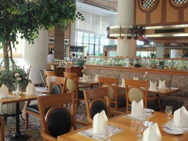 Montien Riverside Hotel