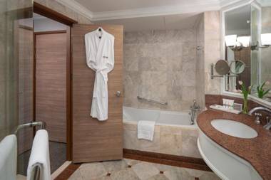 Swissotel Bangkok Ratchada - SHA Extra Plus