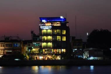 Baan Wanglang Riverside Bangkok