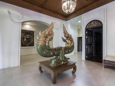 Jolly Suites & Spa Hotel