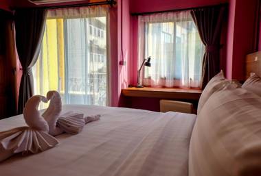 Siri Oriental Bangkok Hotel - SHA Extra Plus