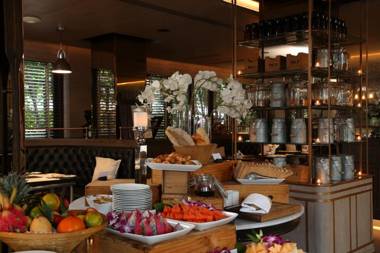 Riva Surya Bangkok - SHA Extra Plus