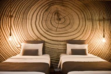 Benviar Tonson Residence