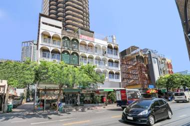 OYO 688 Bangkok Hub Hostel