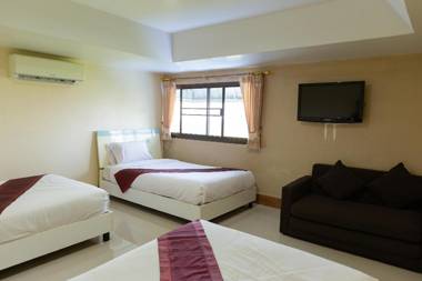 Rimnam Hotel Suk Sawat 70