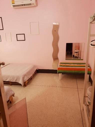 Baan Nampetch Hostel