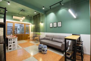 Vaccinated Staff - OYO 994 Kudi Hostel