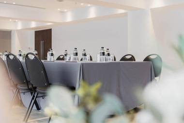 Thomson Hotel Huamark