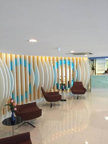 Grand Tower Inn Sathorn Hotel - SHA Plus