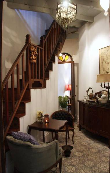 The Bhuthorn Bed & Breakfast