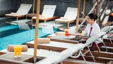 Mövenpick Hotel Sukhumvit 15 Bangkok - SHA Extra Plus Certified