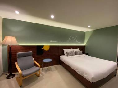 The Royal Bee Aparthotel