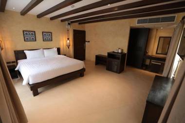 Dewan Bangkok - SHA Certified