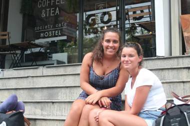 Good One Poshtel & Cafe Bar