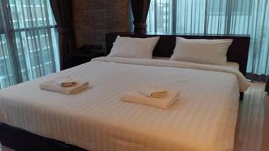 The Bangkok Airport Link Suite - SHA Plus