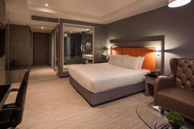 Grand 5 Hotel & Plaza Sukhumvit Bangkok - SHA Extra Plus Certified