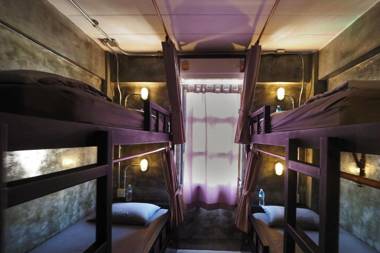 OYO 75332 Vm1 Hostel