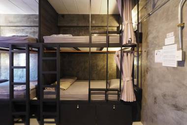 OYO 75332 Vm1 Hostel